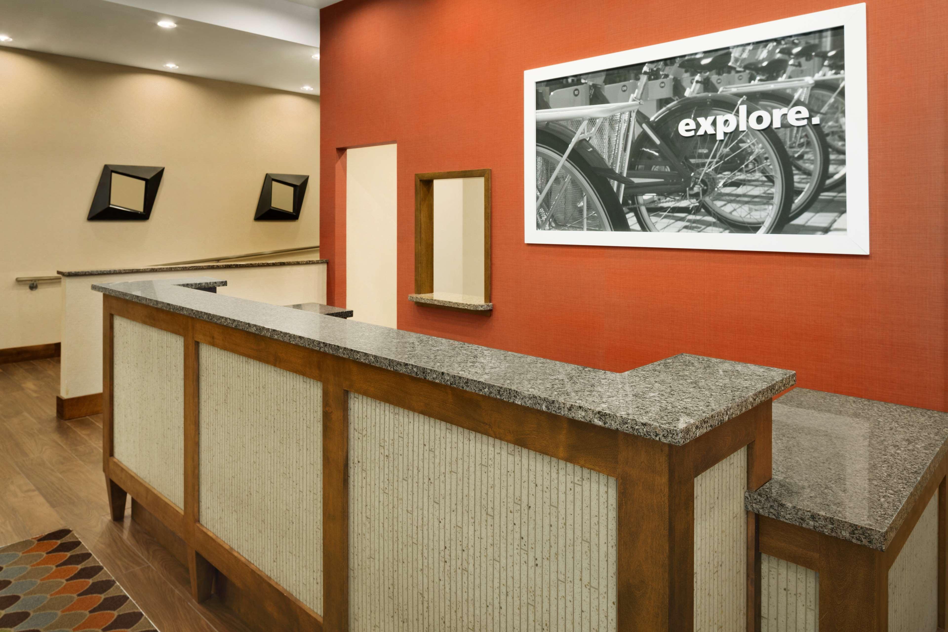 Hampton Inn And Suites Clayton/St. Louis-Galleria Area Extérieur photo