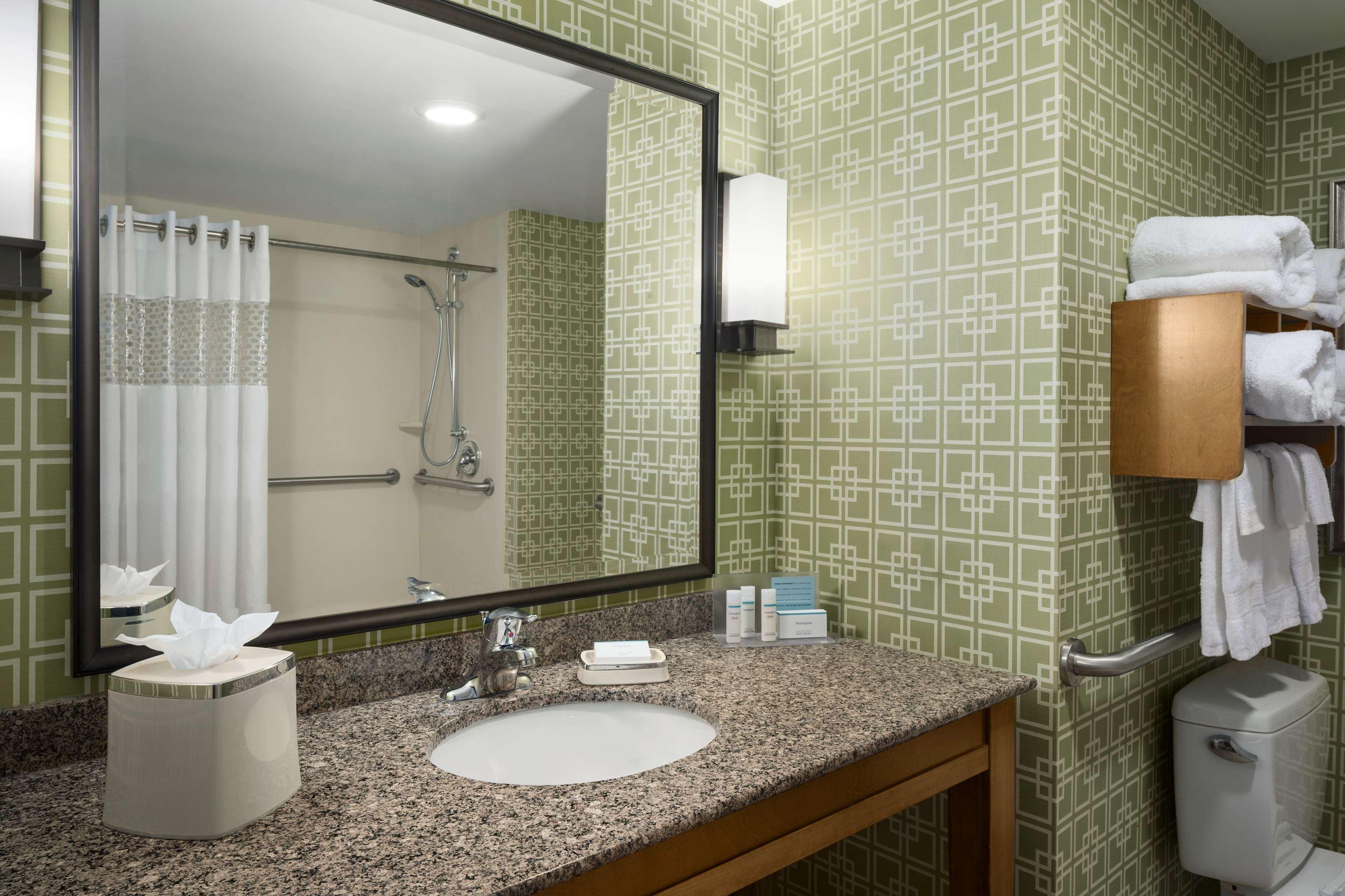 Hampton Inn And Suites Clayton/St. Louis-Galleria Area Extérieur photo