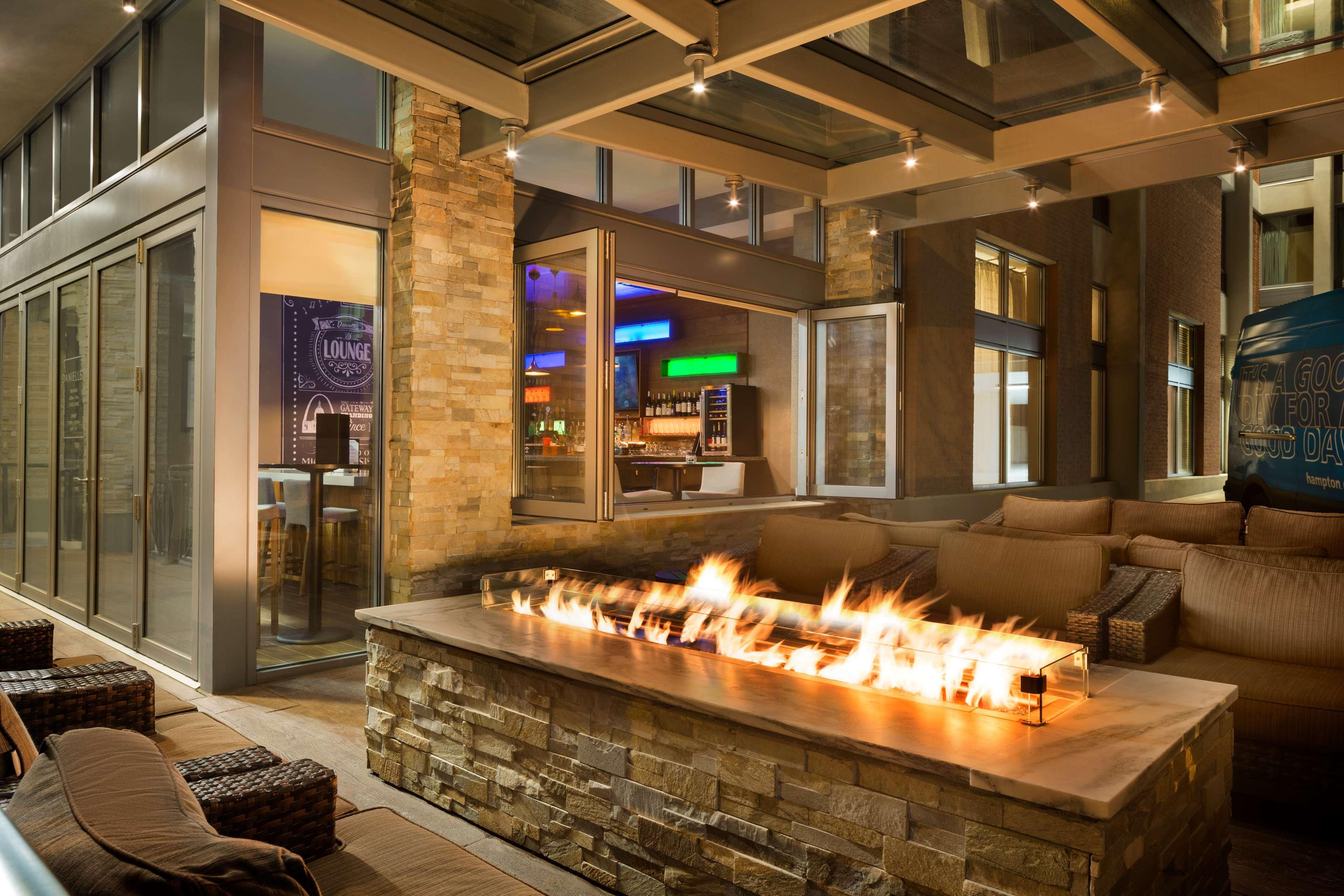 Hampton Inn And Suites Clayton/St. Louis-Galleria Area Extérieur photo