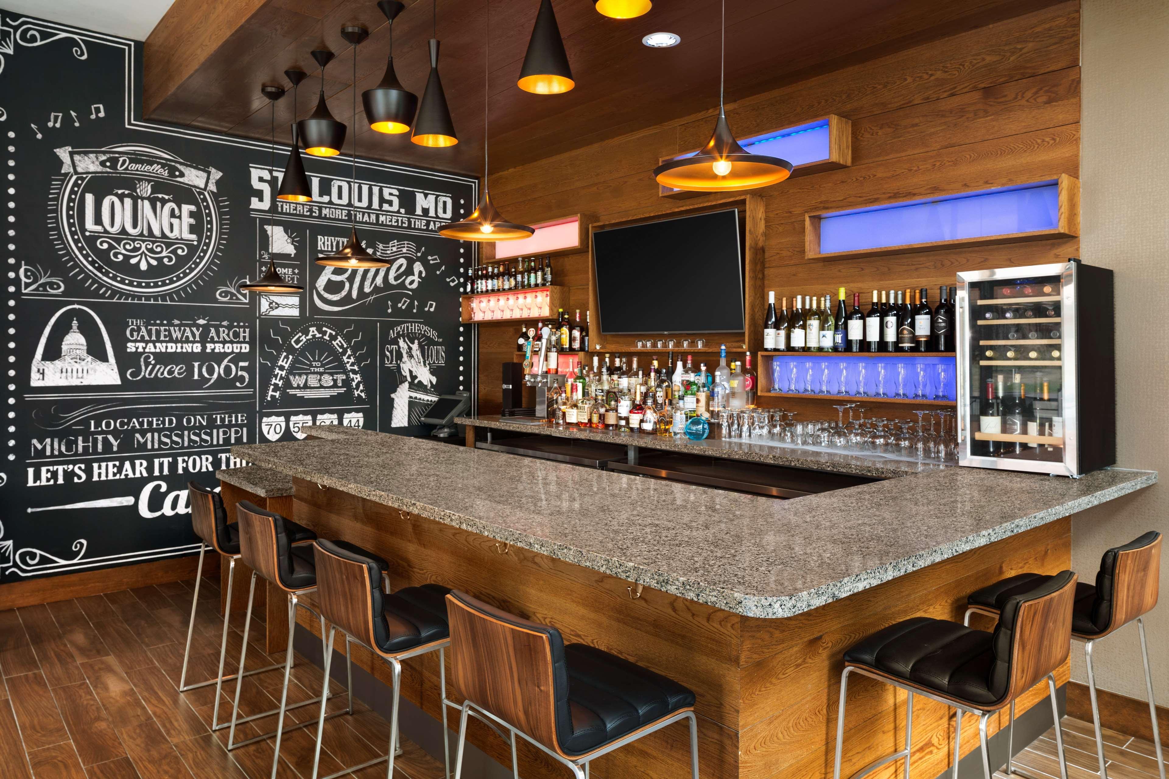 Hampton Inn And Suites Clayton/St. Louis-Galleria Area Extérieur photo