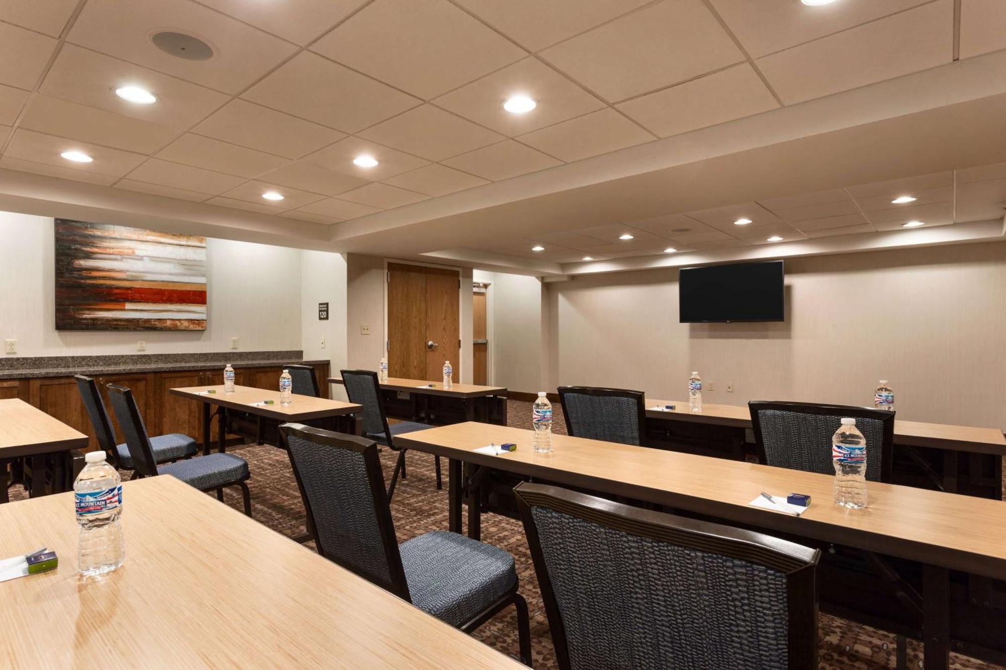 Hampton Inn And Suites Clayton/St. Louis-Galleria Area Extérieur photo